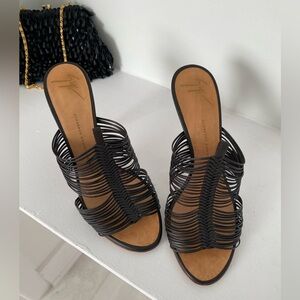 💫GIUSEPPE ZANOTTI BLACK LEATHER PISSI SANDAL